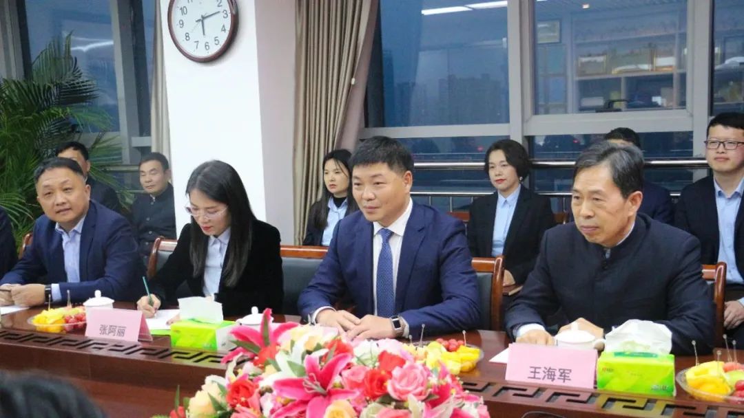 黃色金線蝴蝶結(jié)